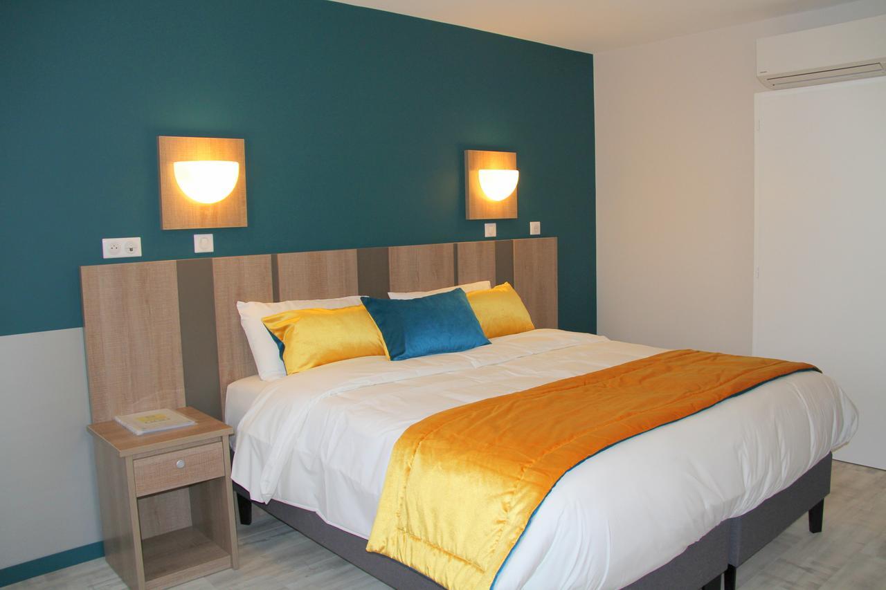 Logis Hotel Restaurant Le Grand Turc L'Oie Luaran gambar